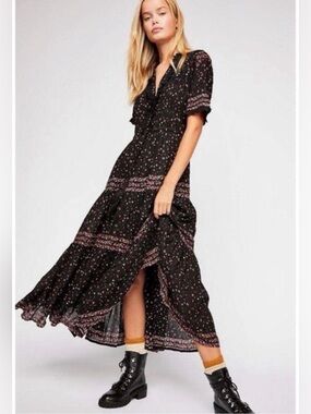 Free People Rare Feeling Maxi Dress Size XS Black Combo Floral Print